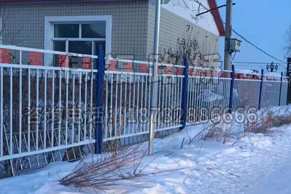 黑龍江黑河市新農村圍欄改造工程 黑龍江(jiāng)黑(hēi)河市新農村圍欄改造工程