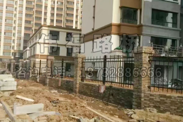 衡水棗(zǎo)強麗景藍灣(wān)小區圍牆護欄 衡水棗強麗景(jǐng)藍灣小區圍牆護欄